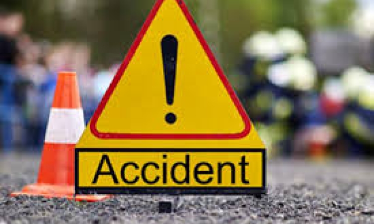 O femeie a ajuns la spital, miercuri dimineață, după ce a fost accidentată în zona intersecției străzilor Cantacuzino cu Traian
