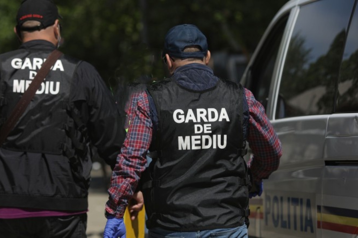 Exploatare ilegală de agregate la Jugureni. Amendă de 60.000 de lei și activitate sistată de Garda de Mediu Prahova