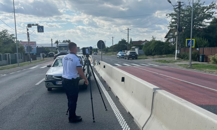 Tânără de 20 de ani, lovită pe trecerea de pietoni la Valea Călugărească. La volanul autoturismului se afla un șofer de 85 de ani
