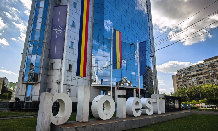La Primăria Ploiești se reia depunerea cererilor pentru autorizarea lucrărilor de construcții