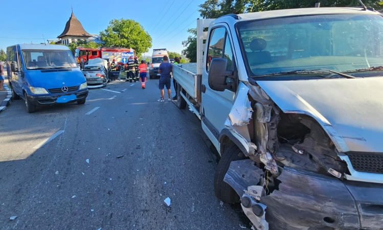 Accident în comuna Florești. O femeie a fost rănită