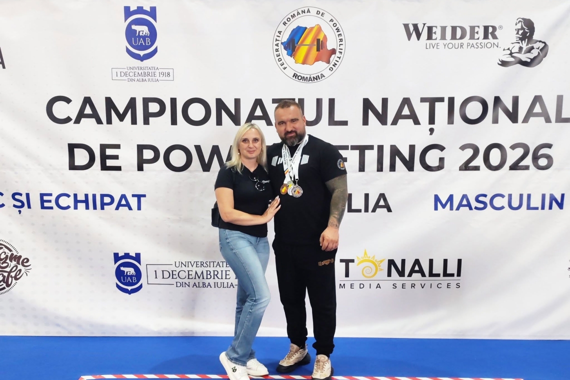 Ploieșteanul Sorin Gleveșanu vine de la Alba Iulia cu patru medalii obținute la Campionatul Național de Powerlifting