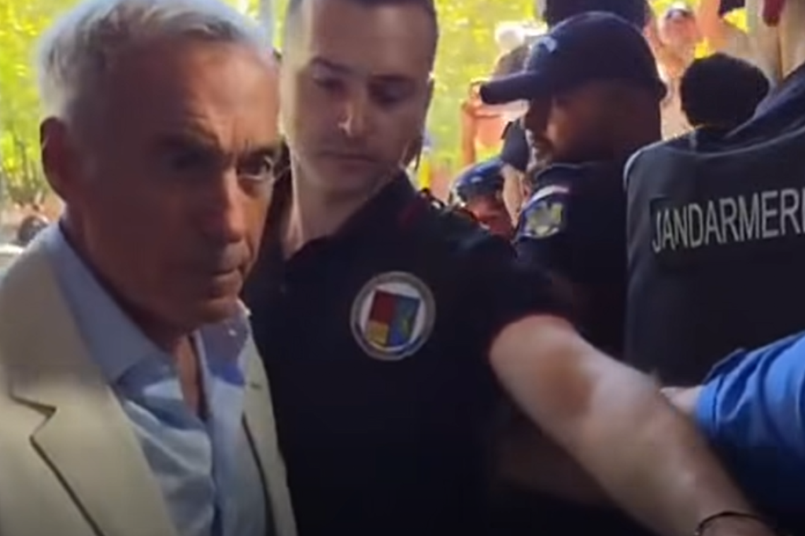 Surse: Călin Georgescu a fost reținut în dosarul în care este acuzat de procurorii DIICOT de înșelăciune și constituire de grup infracțional organizat