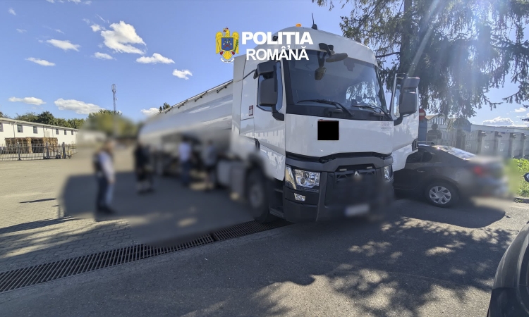 Percheziții în Ploiești și Starchiojd, la suspecți de furt de combustibil din autocisterne. Doi bărbați au fost reținuți