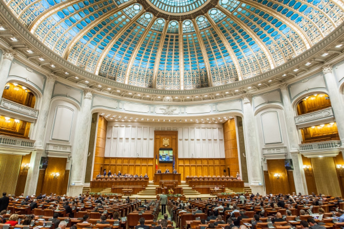 Astăzi începe audierea miniștrilor propuși de Siegfried Mureșan, cu șase dintre nominalizați. Mâine - restul de zece!