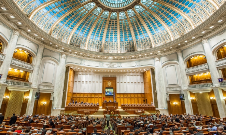 Astăzi începe audierea miniștrilor propuși de Siegfried Mureșan, cu șase dintre nominalizați. Mâine - restul de zece!