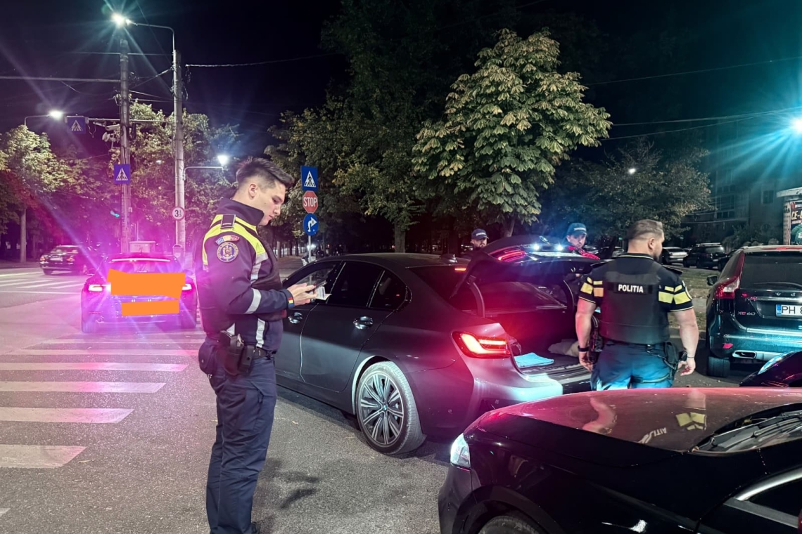 Razie în miez de noapte pe străzile din Ploiești 