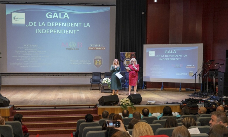 Peste 350 de elevi, părinți și profesori, față în față cu realitatea dependențelor, la Gala „De la Dependent la Independent”, organizată la Ploiești