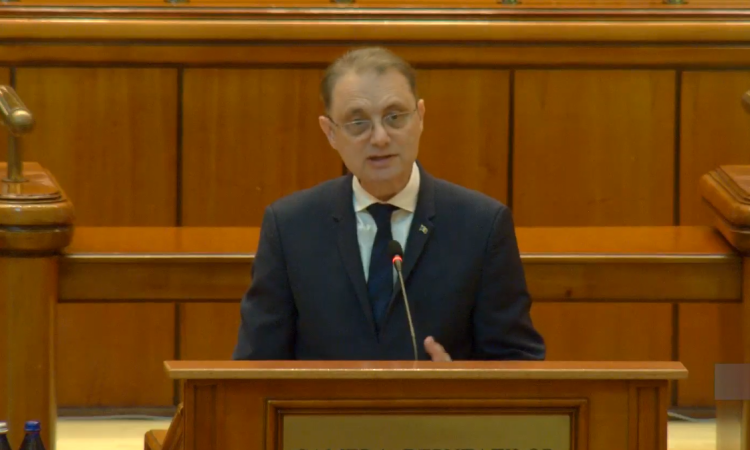 În sfârșit, avem Guvern plin! Echipa lui Luca Niculescu a trecut de votul Parlamentului! 