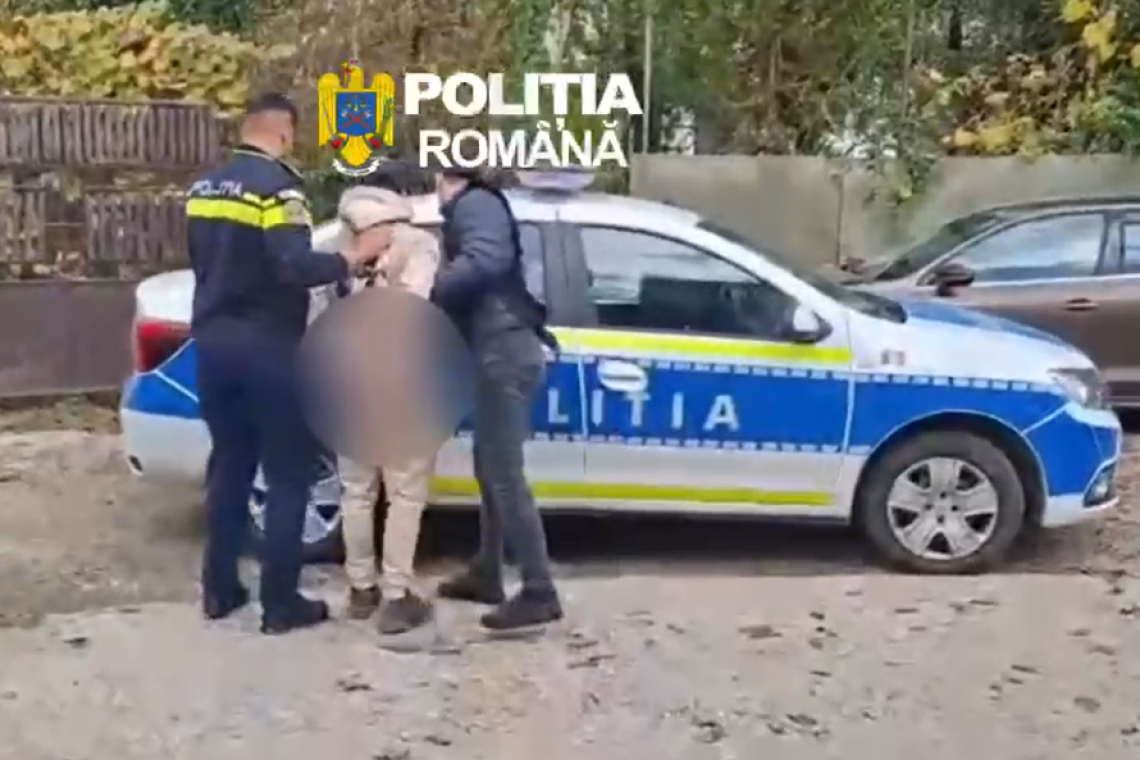 Tânăr din Prahova, reținut după ce s-a urcat beat la volan, a fugit de polițiști și a lovit două mașini, la Vărbilău