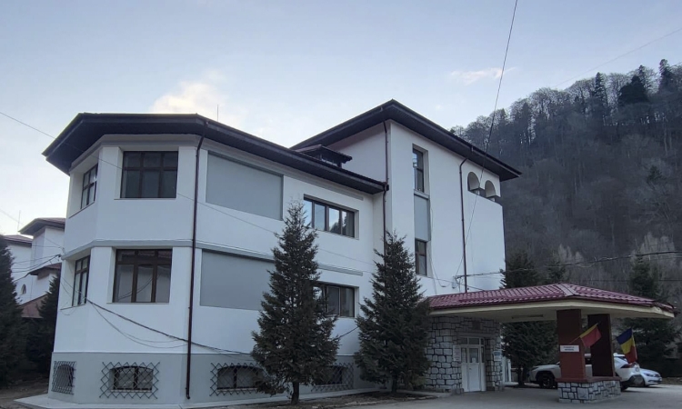 Spitalul de Ortopedie și Traumatologie Azuga se dotează cu aparatură medicală de milioane de lei, pentru tratarea și recuperarea pacienților
