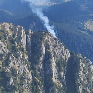 incendiu_munti